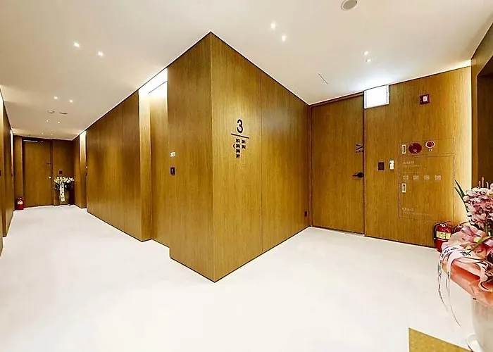 Motel Hotel The Artist Yeoksam Seoul