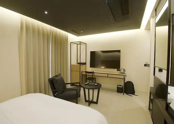 Hotel The Artist Yeoksam Motel 3*