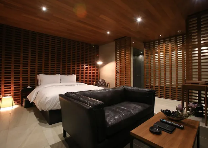 Hotel The Artist Yeoksam 3*