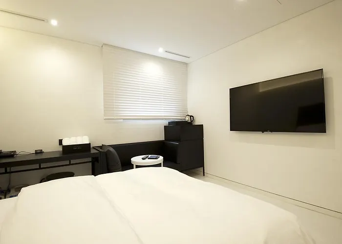 Hotel The Artist Yeoksam Seoul