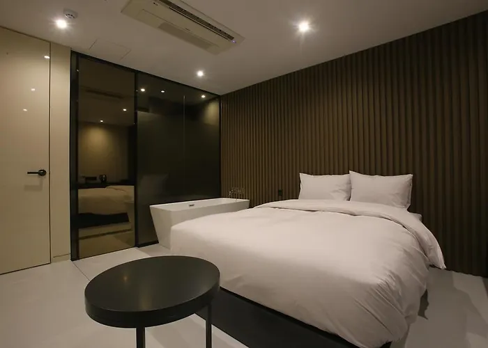 Hotel The Artist Yeoksam 3*