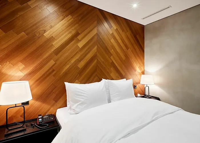 Hotel The Artist Yeoksam 3*